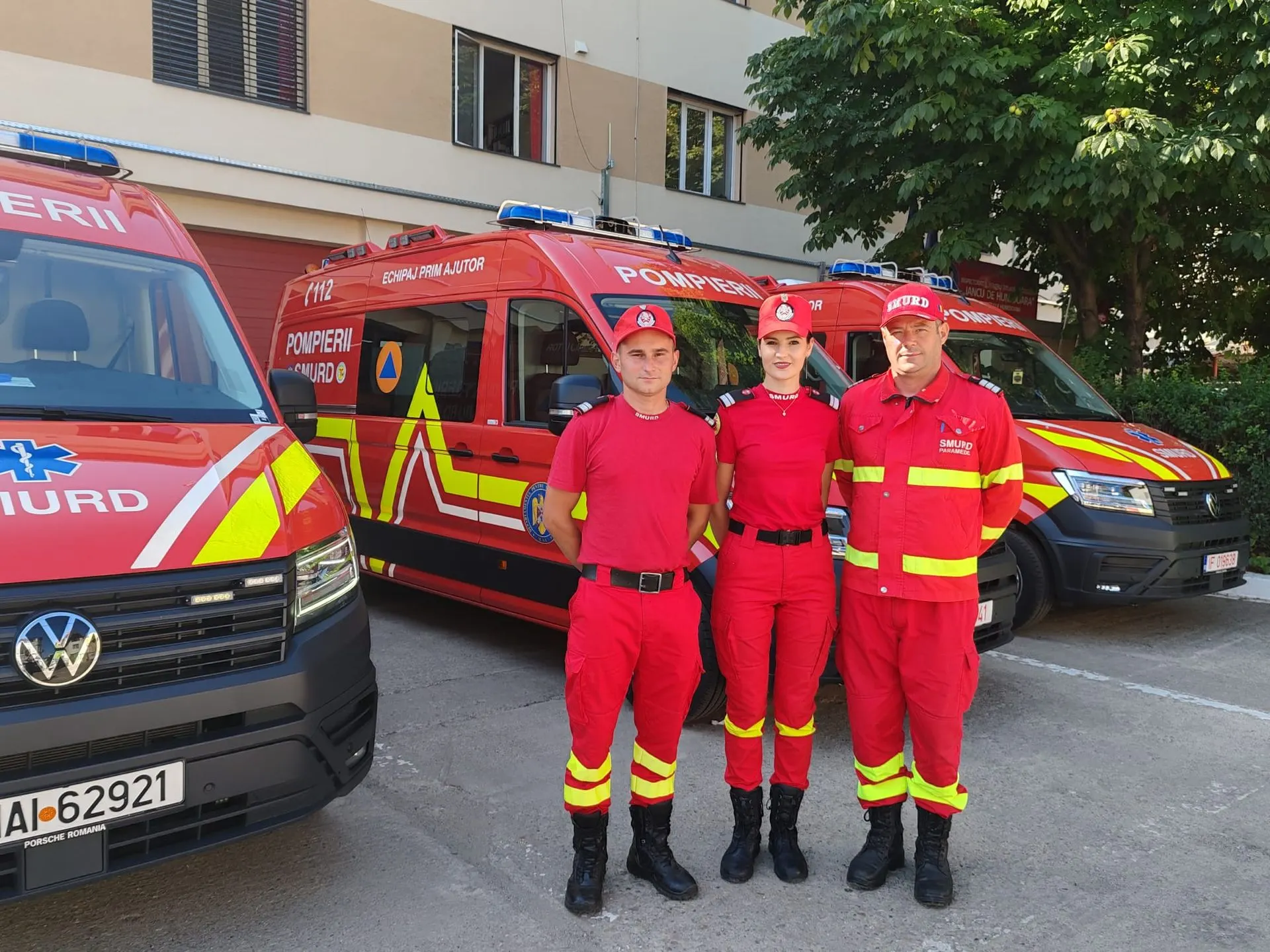 Trei ambulanțe SMURD noi pentru Baru, Vulcan și Băița, în județul Hunedoara